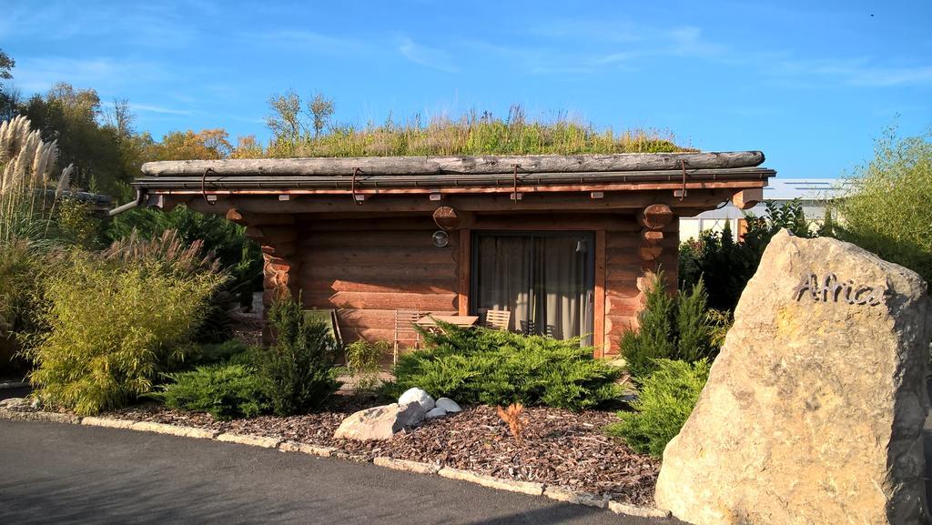 Les Chalets De Maramour Chazey-sur-Ain Exterior foto