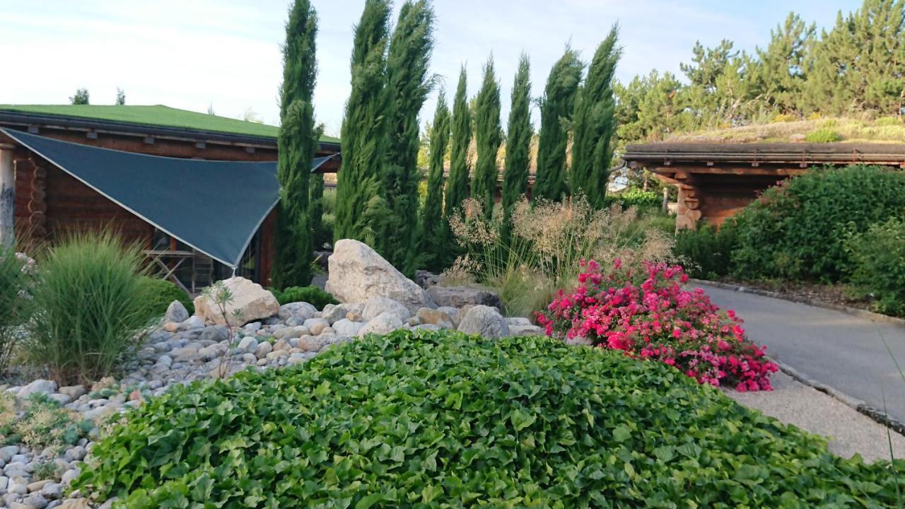 Les Chalets De Maramour Chazey-sur-Ain Exterior foto